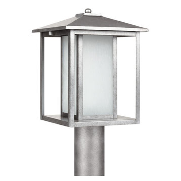 Sea Gull Lighting 1-Light Outdoor Post Lantern, Weathered Pewter