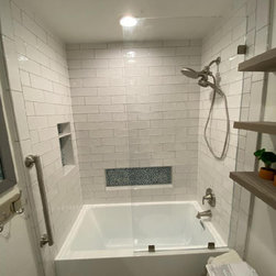 Perch - Dana Point - Shower Doors