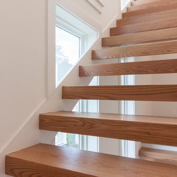 Project #48 | Contemporary Staircase with Warm Tones