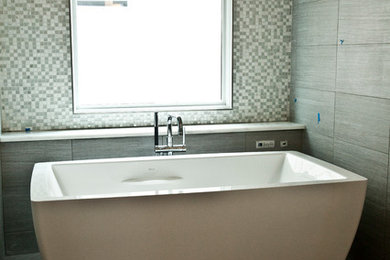 Inspiration for a transitional bathroom remodel in Houston