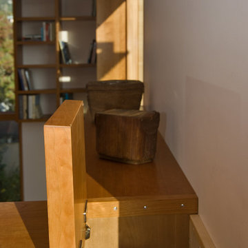 Houzz Tour: Building Up to a View in Berkeley