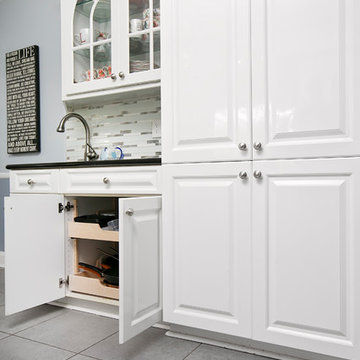 Kitchen & Closet Organization -- Lawrence, New York