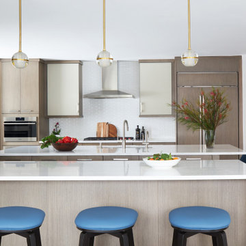 Warm Contemporary Kitchen