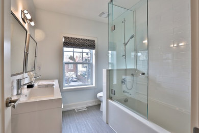 Inspiration for a transitional bathroom remodel in Toronto