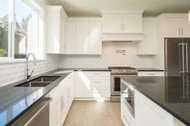 Example of a kitchen design in Vancouver