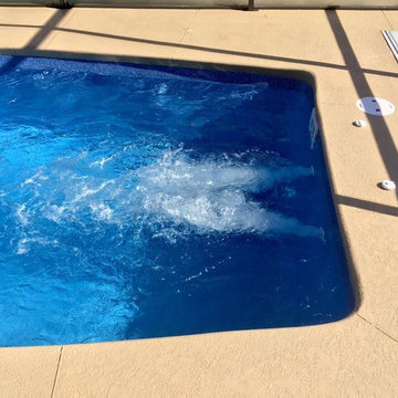 Fiberglass Pool With Swim Jets