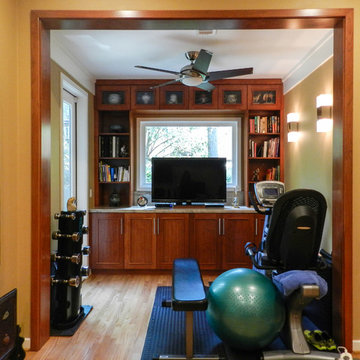 Multifunctional Office with Exercise Area