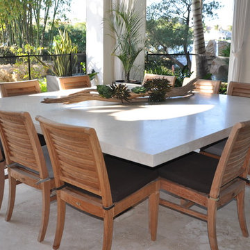Custom Home in Gulfstream, FL