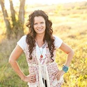 Amelia Moore's photo