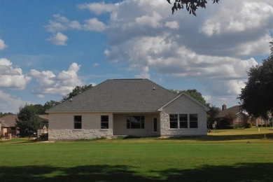Inspiration for an exterior home remodel in Austin
