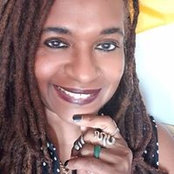 Akua Val Smith's photo