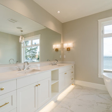 Oceanfront Bay - NEW BUILD