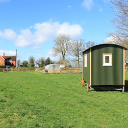 Hartwood Shepherd Hut - Garden Rooms & Studios