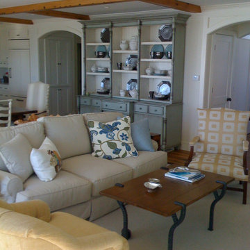 FARMHOUSE Living Room: Seaside Rhode Island