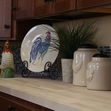 Findley & Myers Montauk Cherry Kitchen Cabinetss