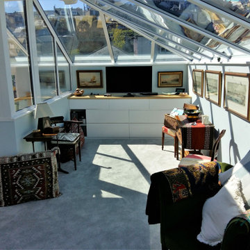Penthouse flat with roof conservatory
