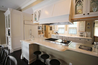 Kitchen - kitchen idea in Denver