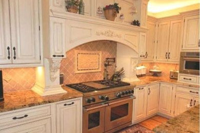 Example of a tuscan kitchen design in Baltimore