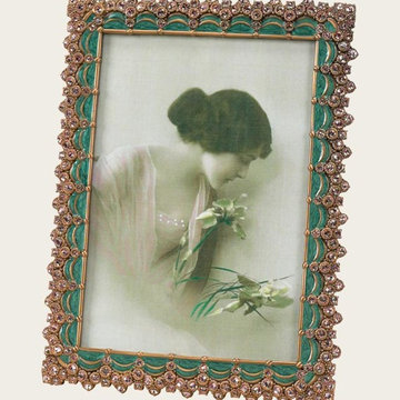 Vanderbilt II Antique Frame