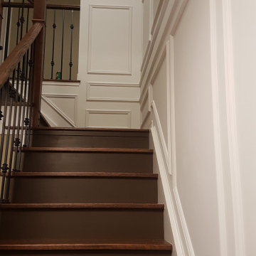 Oshawa, ON - Wall Imperfection Distractor [ wainscoting ]