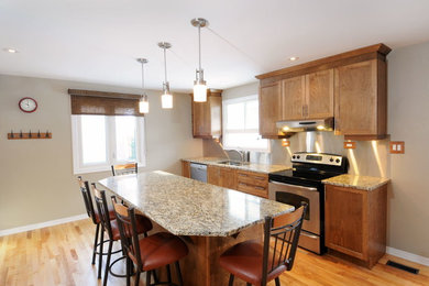 Kitchen photo in Ottawa