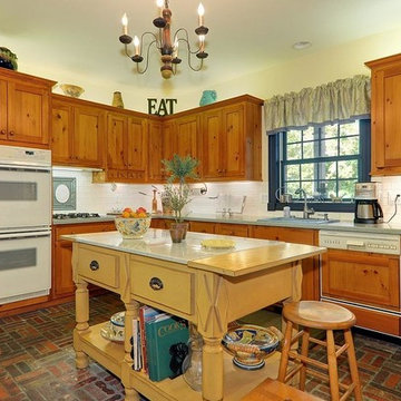 Contemporary Rustic Woodland Beauty
