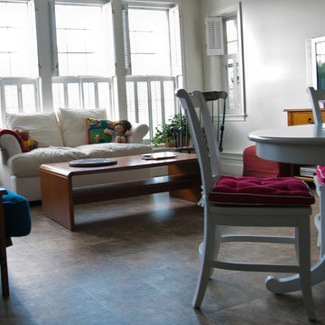 Bright & Sunny Family Room