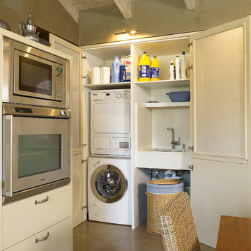 Tres espacios en uno: cocina, lavadero  y planchador