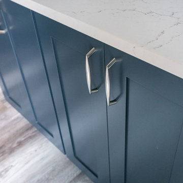 Stunning Transitional Hybrid Kitchen Remodel Done in a Two-Tone Color