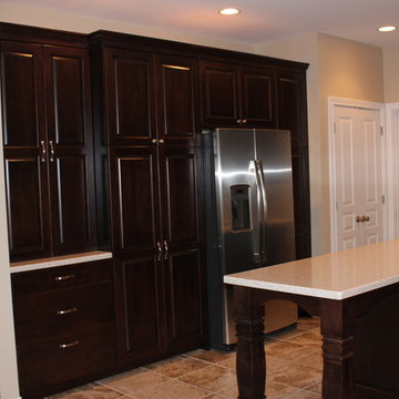 Espresso Hard White Maple Kitchen
