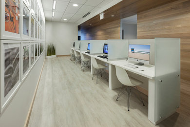 Home design - coastal home design idea in Chicago