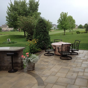 Multi-Level Patio with Hot Tub and Outdoor Bar in Vernon Hills, IL