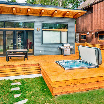 Wood Deck Entertaining Area with Sunken Hot Tub
