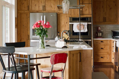 Example of a kitchen design in Seattle
