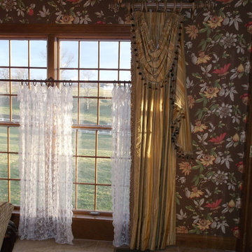 Laura Dining Room