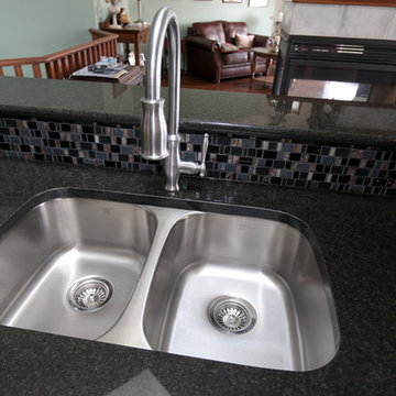 Clinton Residence - Granite, Tile Backsplash & Carpet