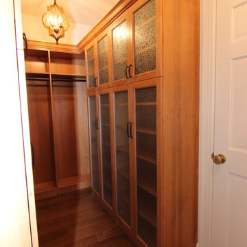 Walk-In Closets