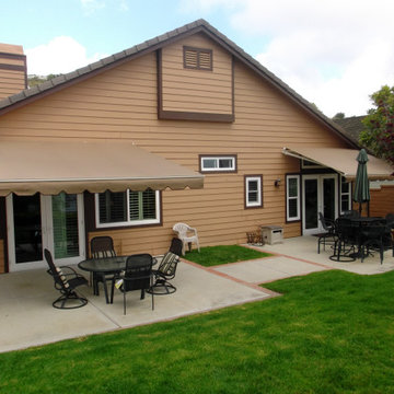 Elite Deluxe Retractable Awnings
