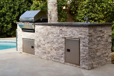 Kitchen - modern kitchen idea in Phoenix
