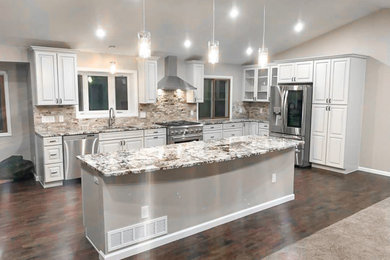 Example of a kitchen design in Denver