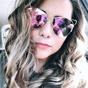 Karla Mrtinez's photo