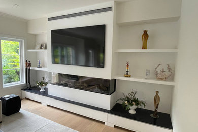 Home design - traditional home design idea in Toronto
