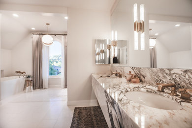 Inspiration for a modern bathroom remodel in San Francisco