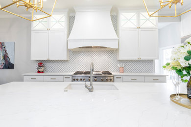 Kitchen - kitchen idea in Dallas