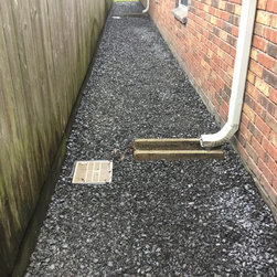 Limestone walkways with stepping stones - Landscaping Stones And Pavers