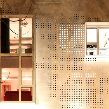 CASA CORIAN HOLES