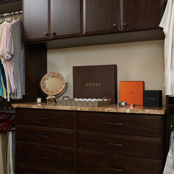 Handsome Men's Walk-In Closet (Chocolate)