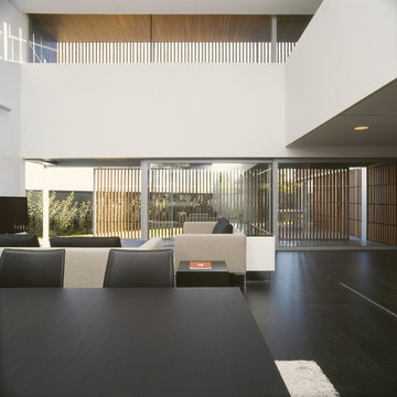 B2 House