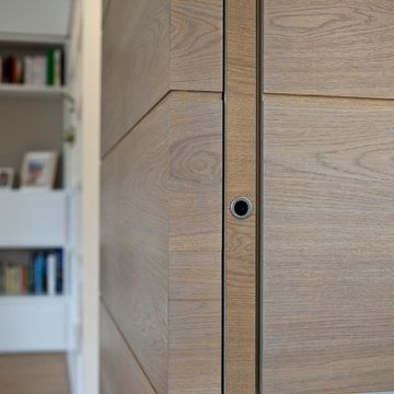 the wooden cube