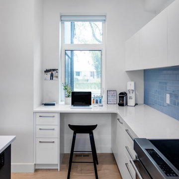 Illusorio Kitchen/Office